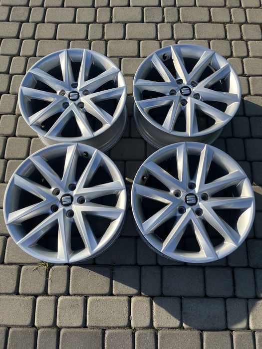 Alufelgi 5x112 17 cali Seat Leon Ibiza Altea Ateca opony 225/45/17