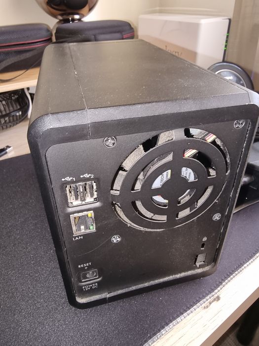 NAS Zyxel 325v2 (Sem HDD)