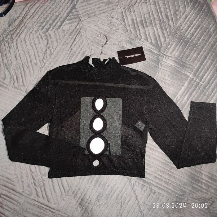 Крута кофта від  pretty little thing , plt