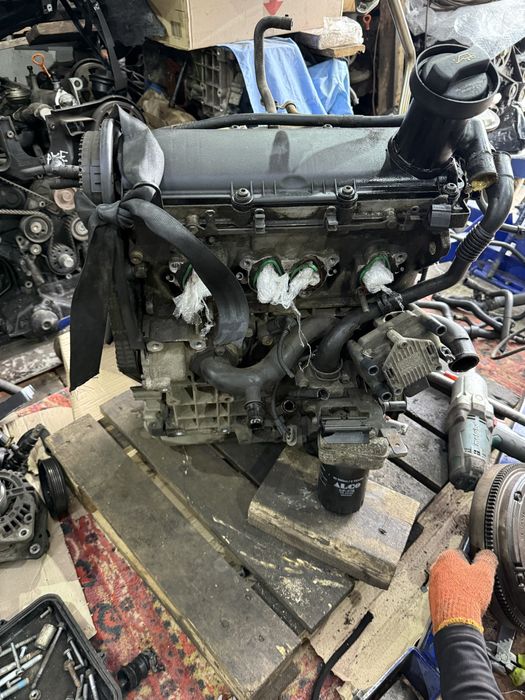 Двигун мотор 1.6 Bfq bse шкода фольцваген