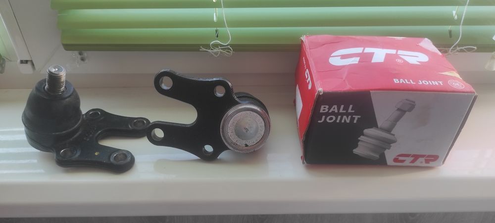 Toyota автомобільний Нижній кульовий шарнір CTR CB0384 шарова