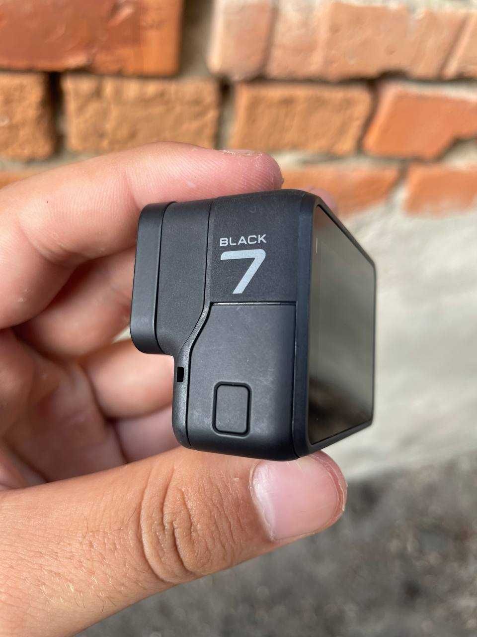 Екшн камера GoPro HERO7 Black