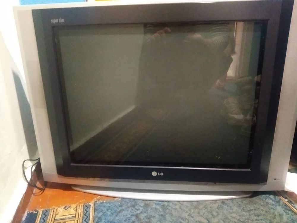 Телевизор LG 29”