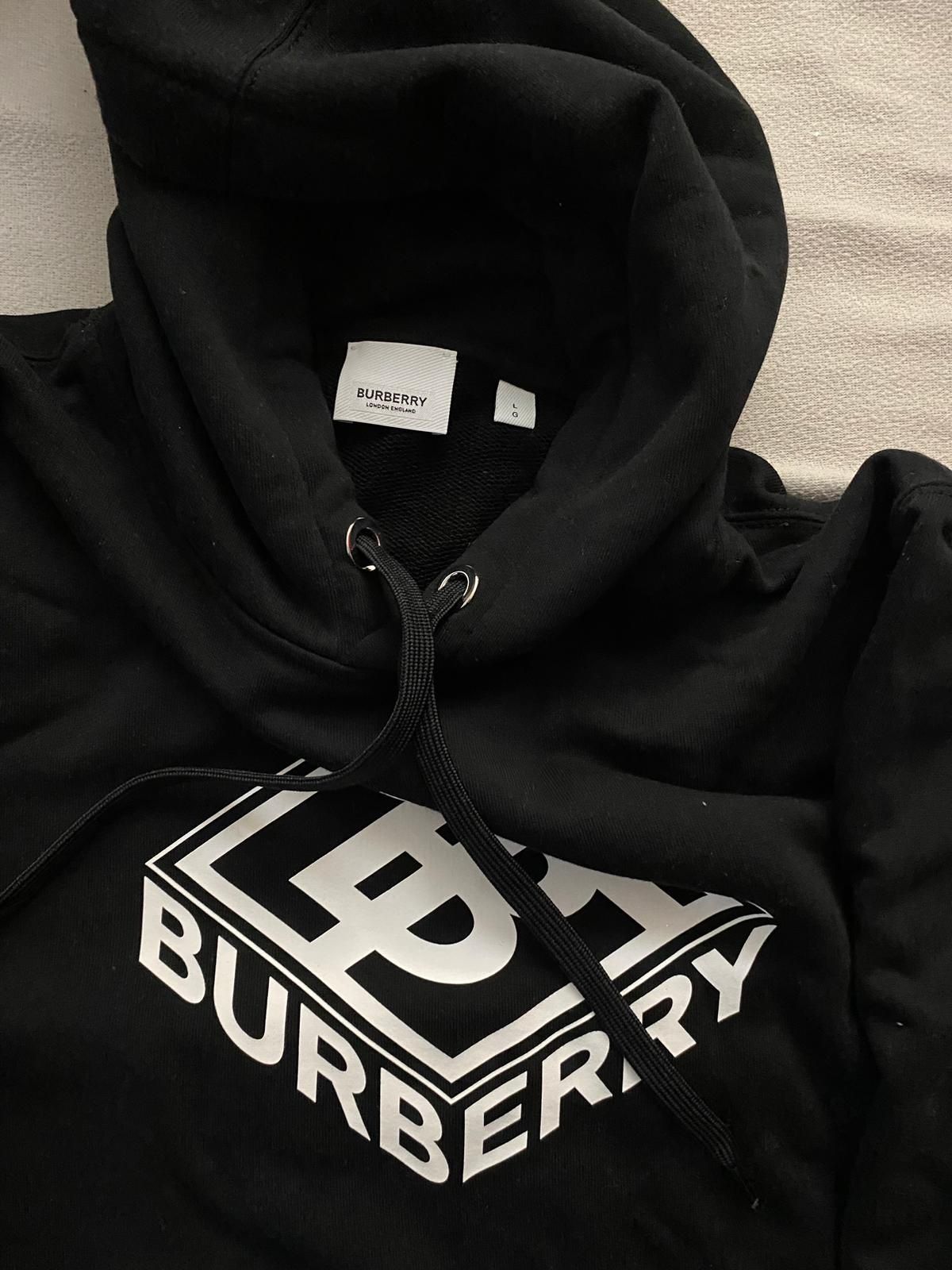 Sweat Burberry NOVA!