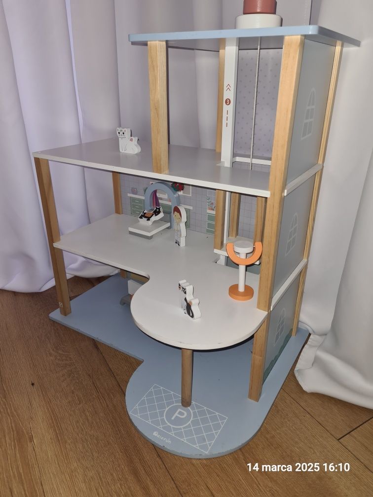 Elefun szpital domek dla lalek 3 piętra winda