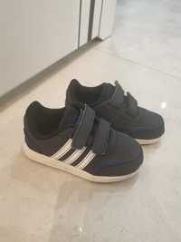 Buty dziecięce marki adidas