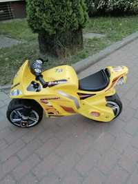 Motor Jeździk Winner Injusa stan bardzo dobry kolor żółty
