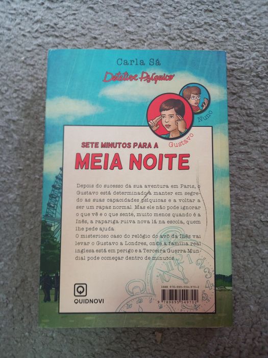 Livro infanto-juvenil - "Sete Minutos para a Meia-noite"