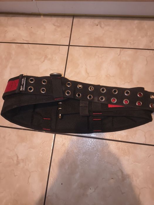 Pas narzędziowy Milwaukee