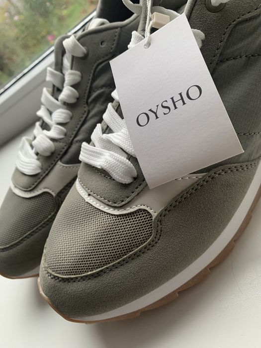 Кросівки жіночі, нові , текстильні, колір сіро - оливковий