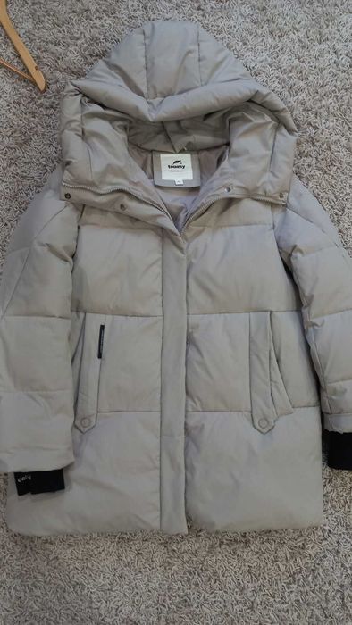 Продам нову жіночу зимову куртку.