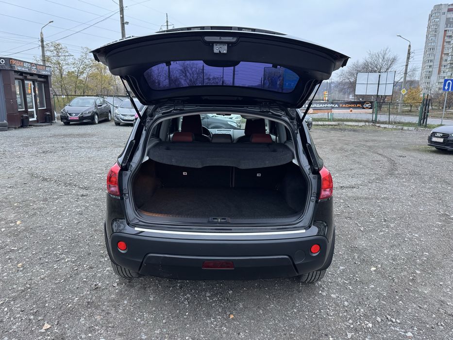 Продам офіційний Nissan Qashqai
