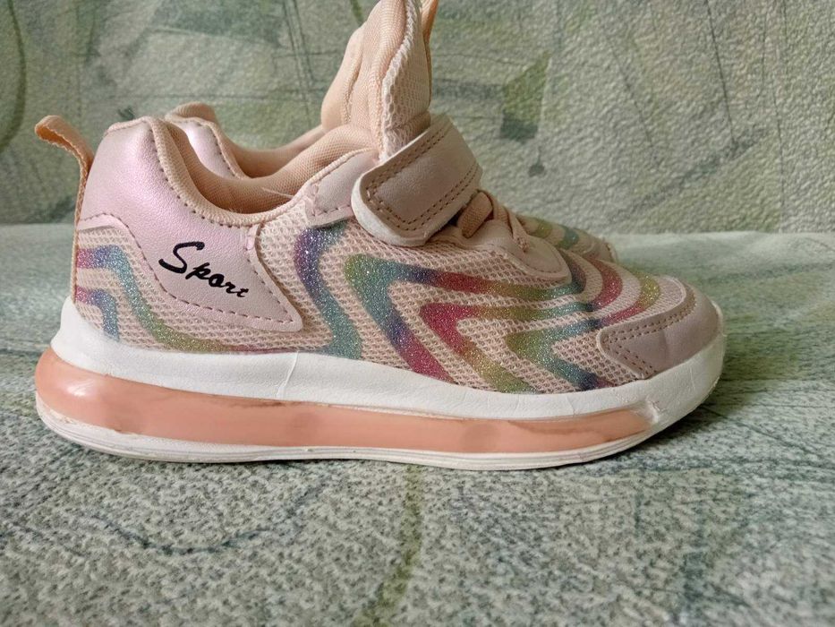 Кросівки для дівчинки 30р