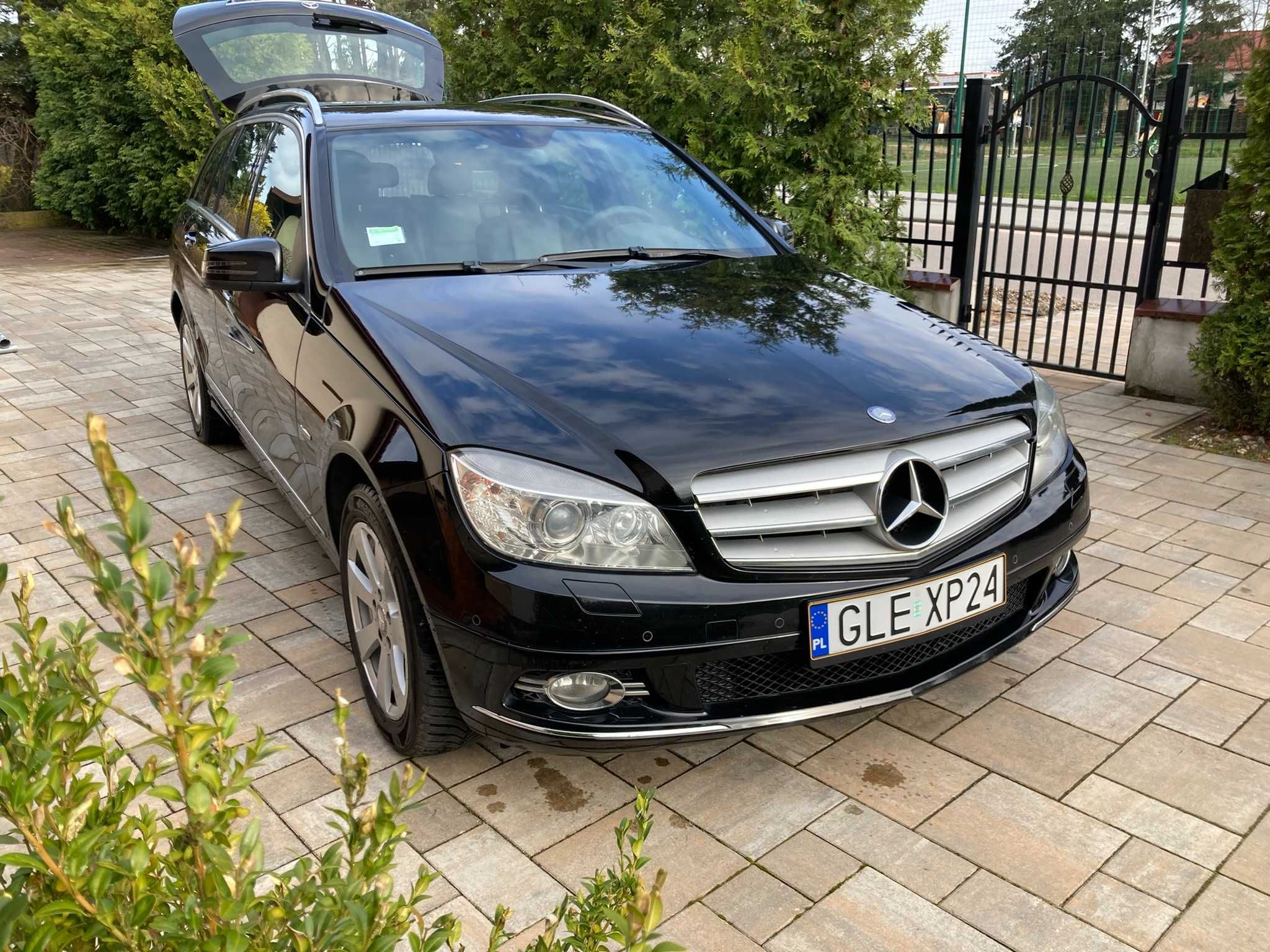 Mercedes C220 rocznik 2010  bezwypadkowy 170km wersja Avangarde