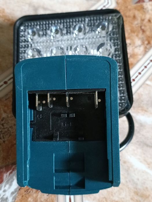 Фонарь на аккумулятор Bosch, Бош, 16 светодиодов, холодный белый