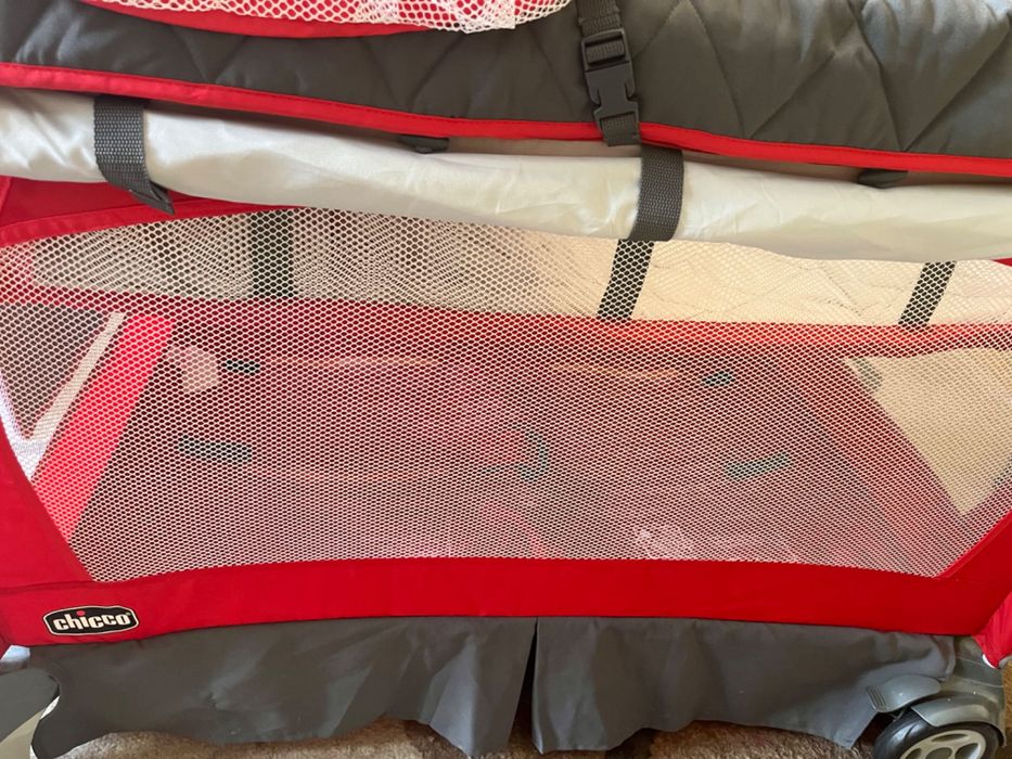 Дитяче ліжко-манеж chicco