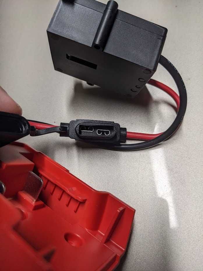 Przejściówka adapter do baterii Milwaukee M18, bezpiecznik 40A, wiązka