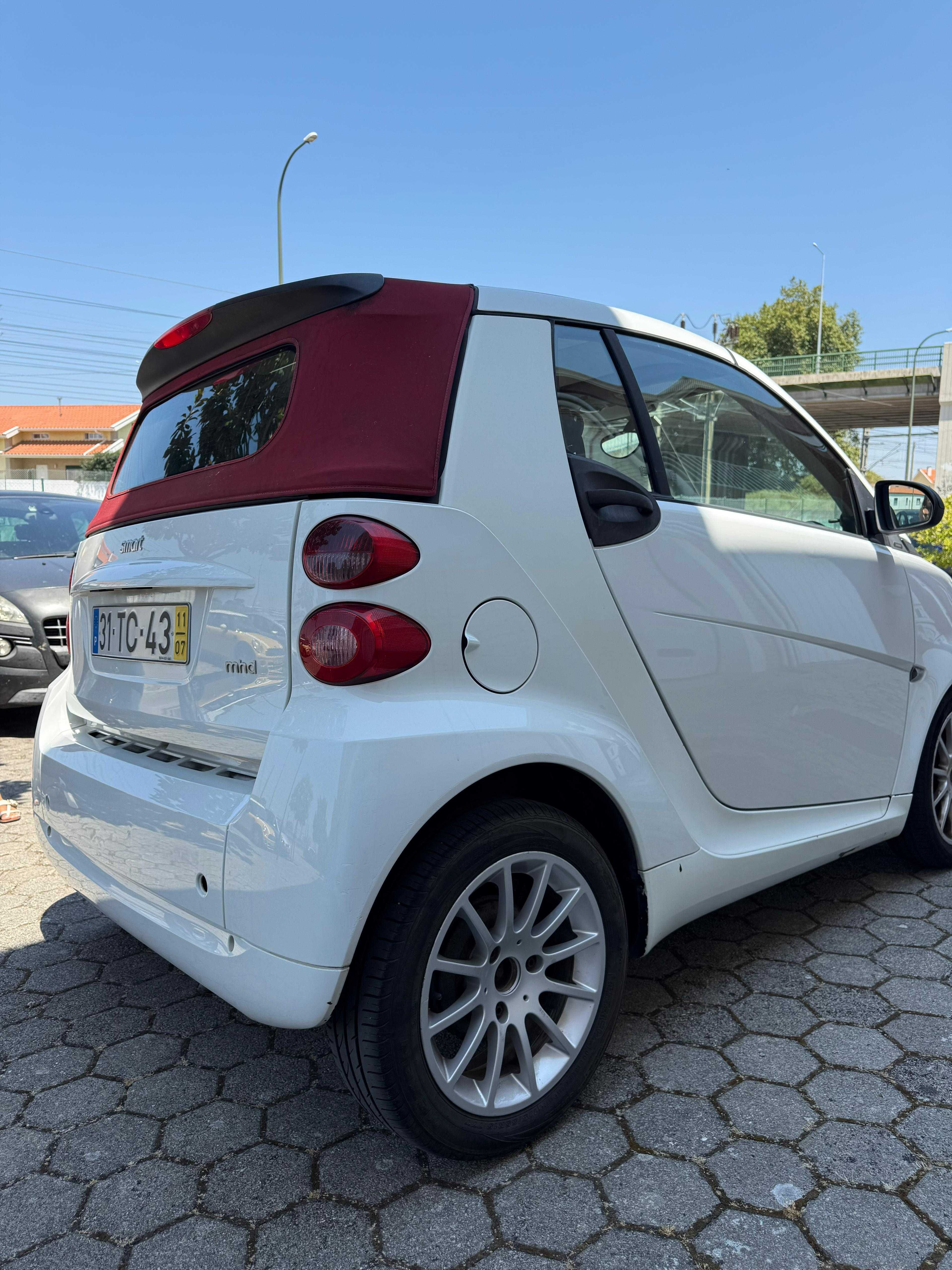 SMART FORTWO CABRIO 1.0 mhd branco/vermelho