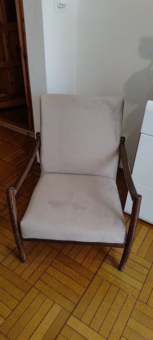 Fotel vintage z PRL – po renowacji