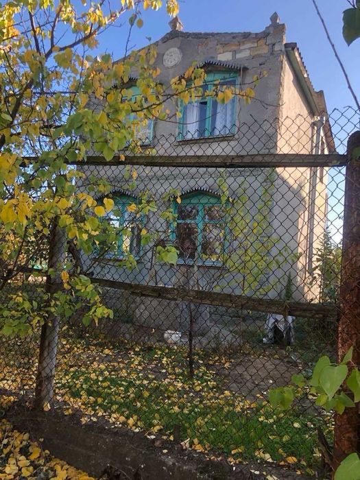 Терміново продам будинок-дачу в Алтестово (справа на пагорбі)