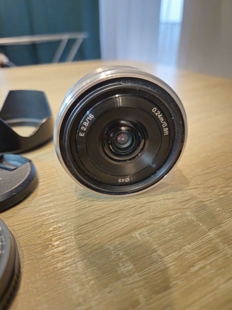 Obiektyw Sony 16 mm E f/2.8 Pancake