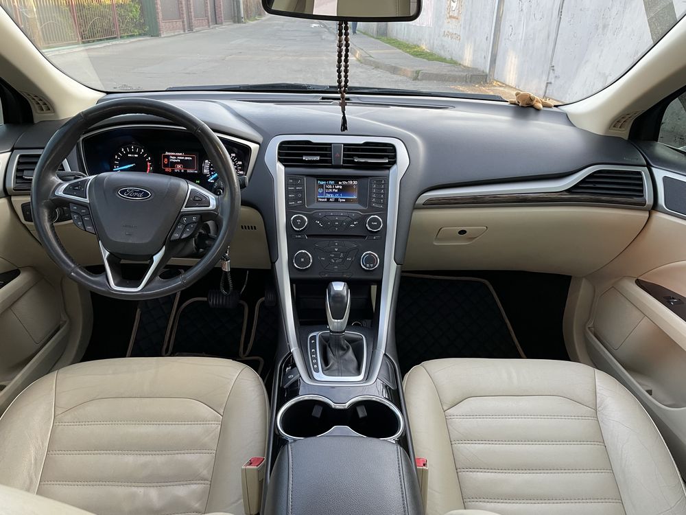 Ford Fusion 2.0 ecoboost 2014 рік