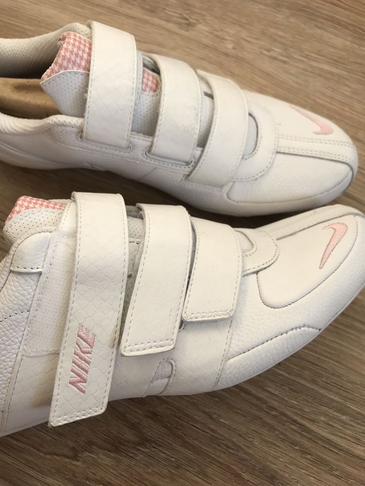 Białe Nike fixed speed 36 oraz 36,5 okazja cenowa