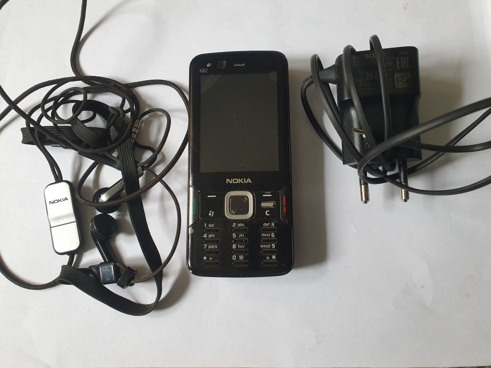Продам телефон nokia n82