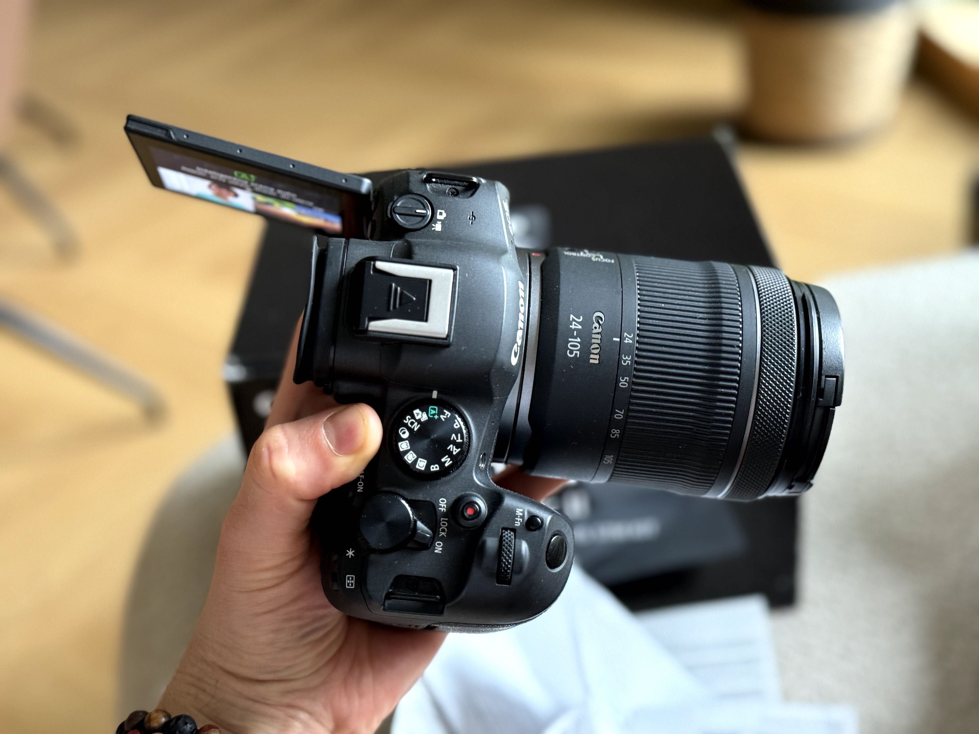 Idealny Canon EOS R6 mark II 2 + obiektyw 24-105 komplet