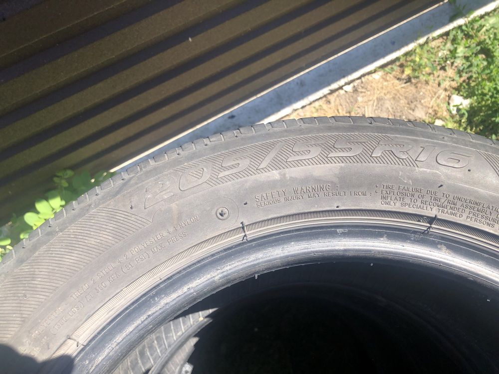 Продам літню резину 205/55 R16