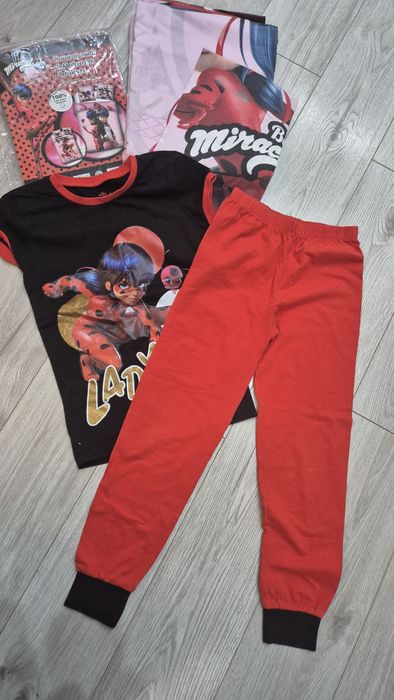 Posciel 135×200  pizamki muraculous biedronka i czarny kot 122/128