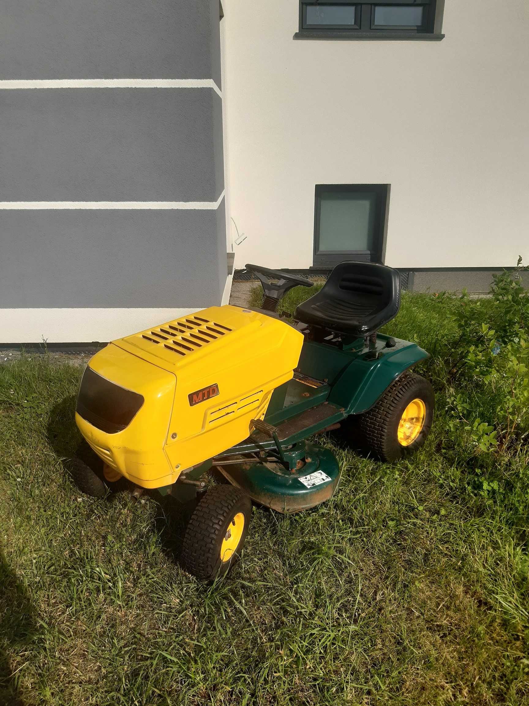 Traktorek MTD YardMan Briggs 11hp 2 noże wyrzut  ZADBANY