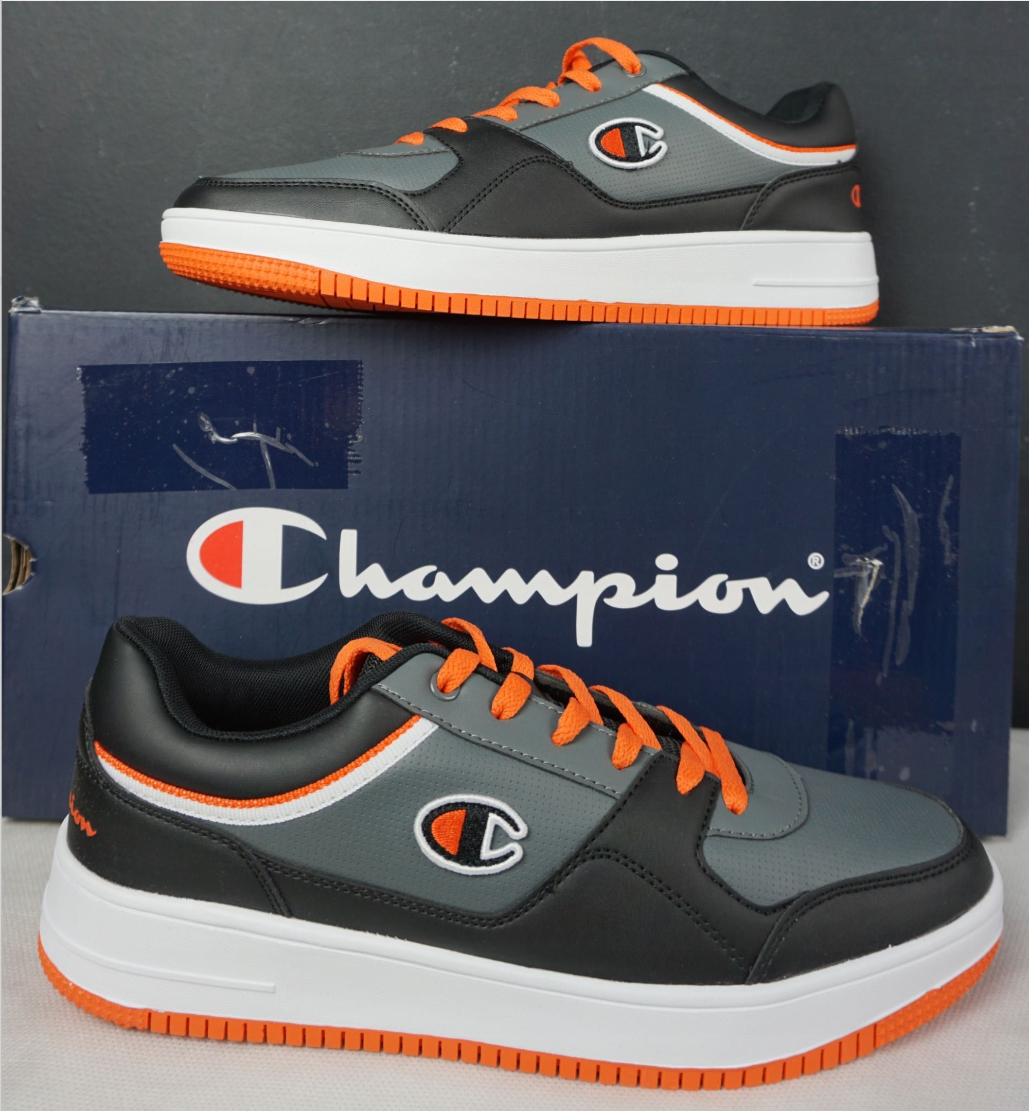 Champion Low Cut Rebound r. 44 \ 28,5 cm. NEW.