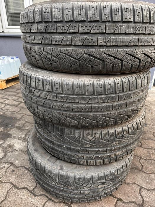 Opony zimowe 235/50/R19