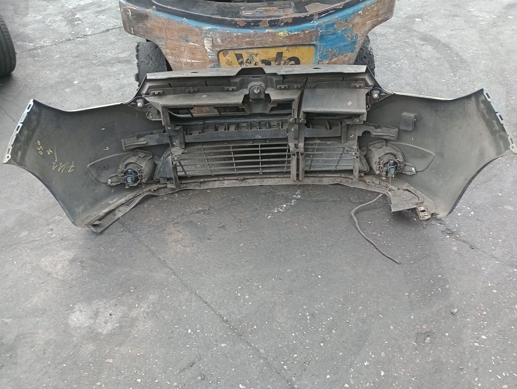 Dacia Lodgy Dokker zderzak przod