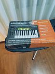 Controlador midi novation
