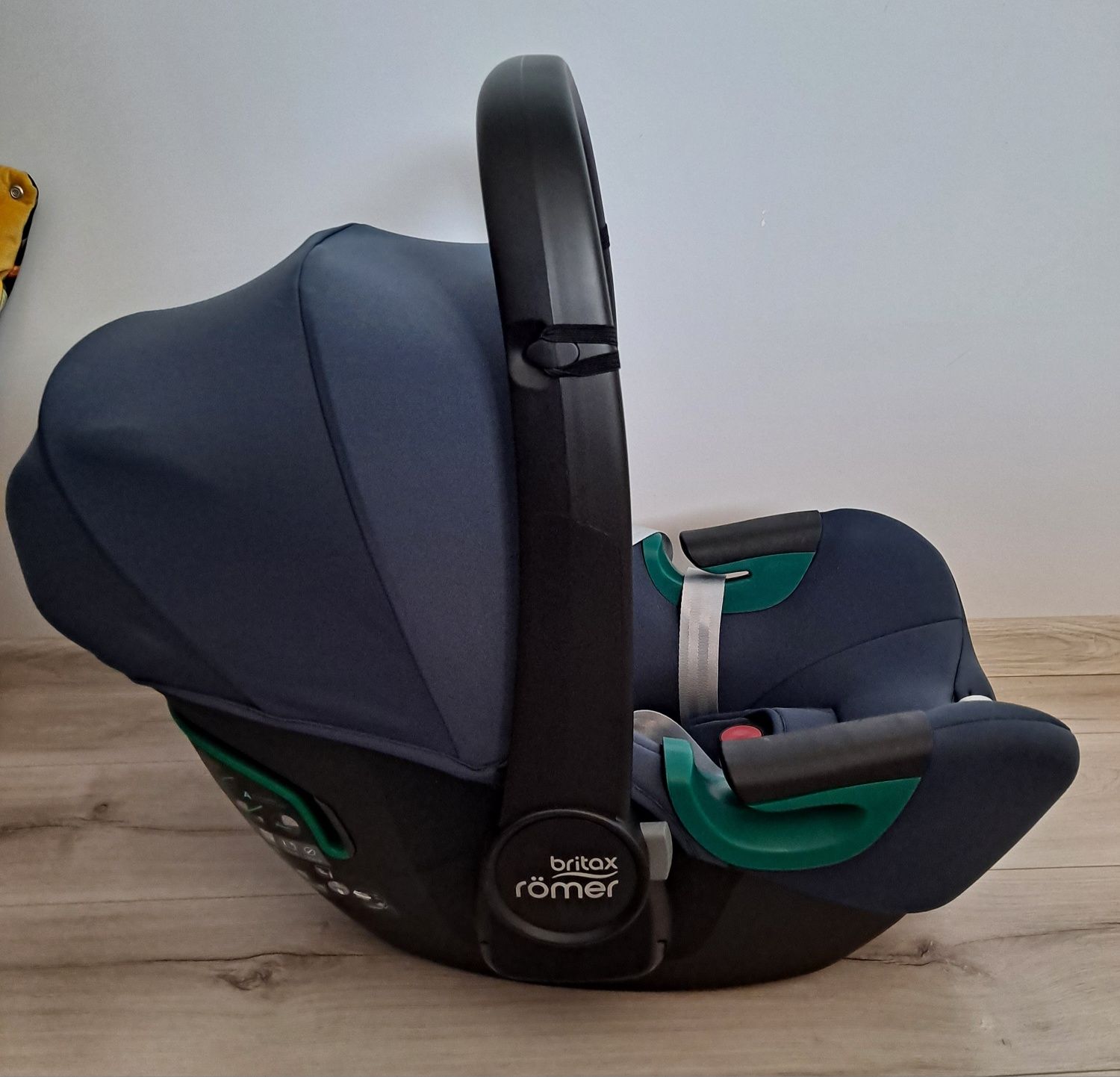 Fotelik, nosidełko Britax Romer baby safe 3 i - size