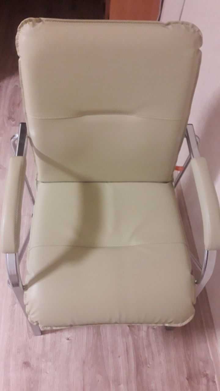 Срочно продам НОВЫЙ стул самба алюм софт неаполь n-34