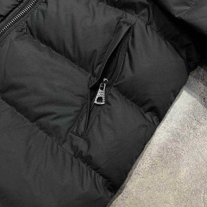 Чоловіча зимова куртка Армані)