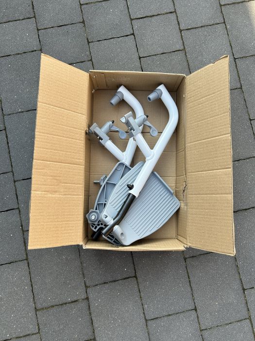 Krzesło KMINA prysznicowe z kółkami krzesło inwalidzkie toaletowe