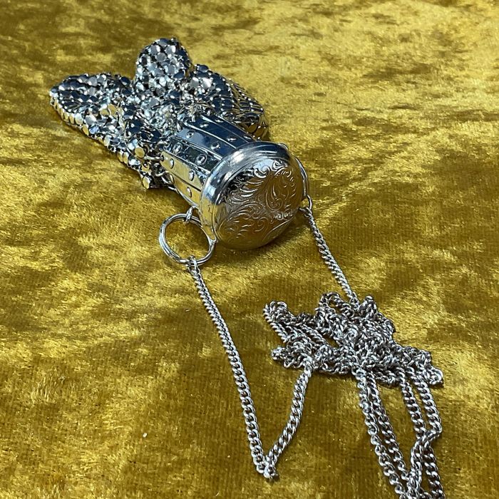 Porta moedas bolsa trabalhada 9 cm mais fio