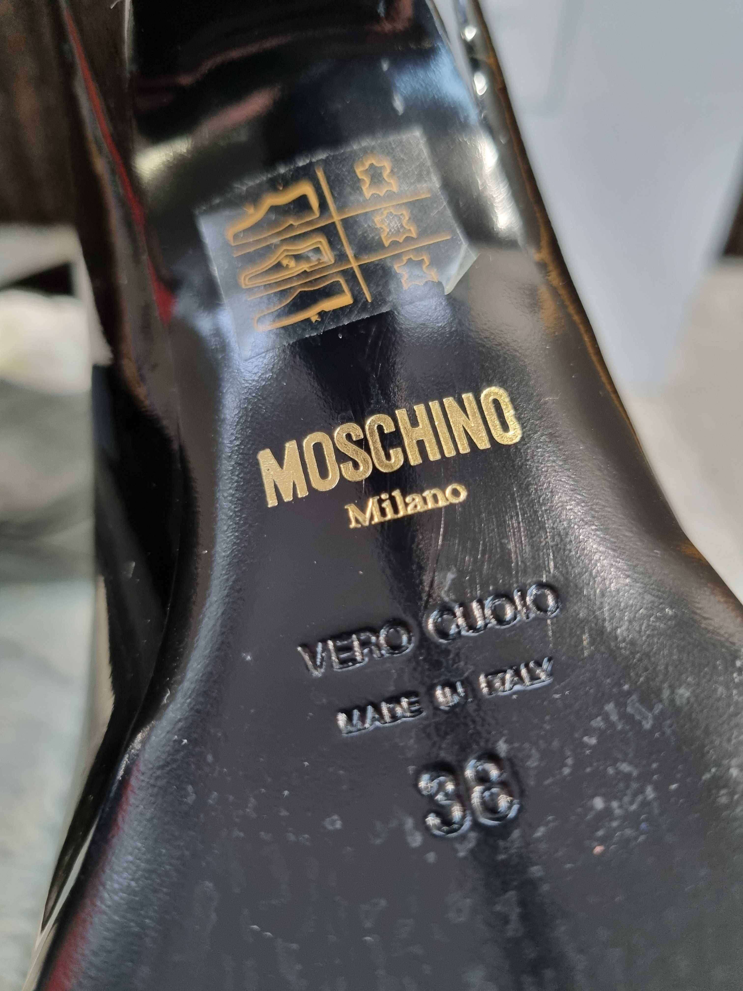 Szpilki Moschino, 38