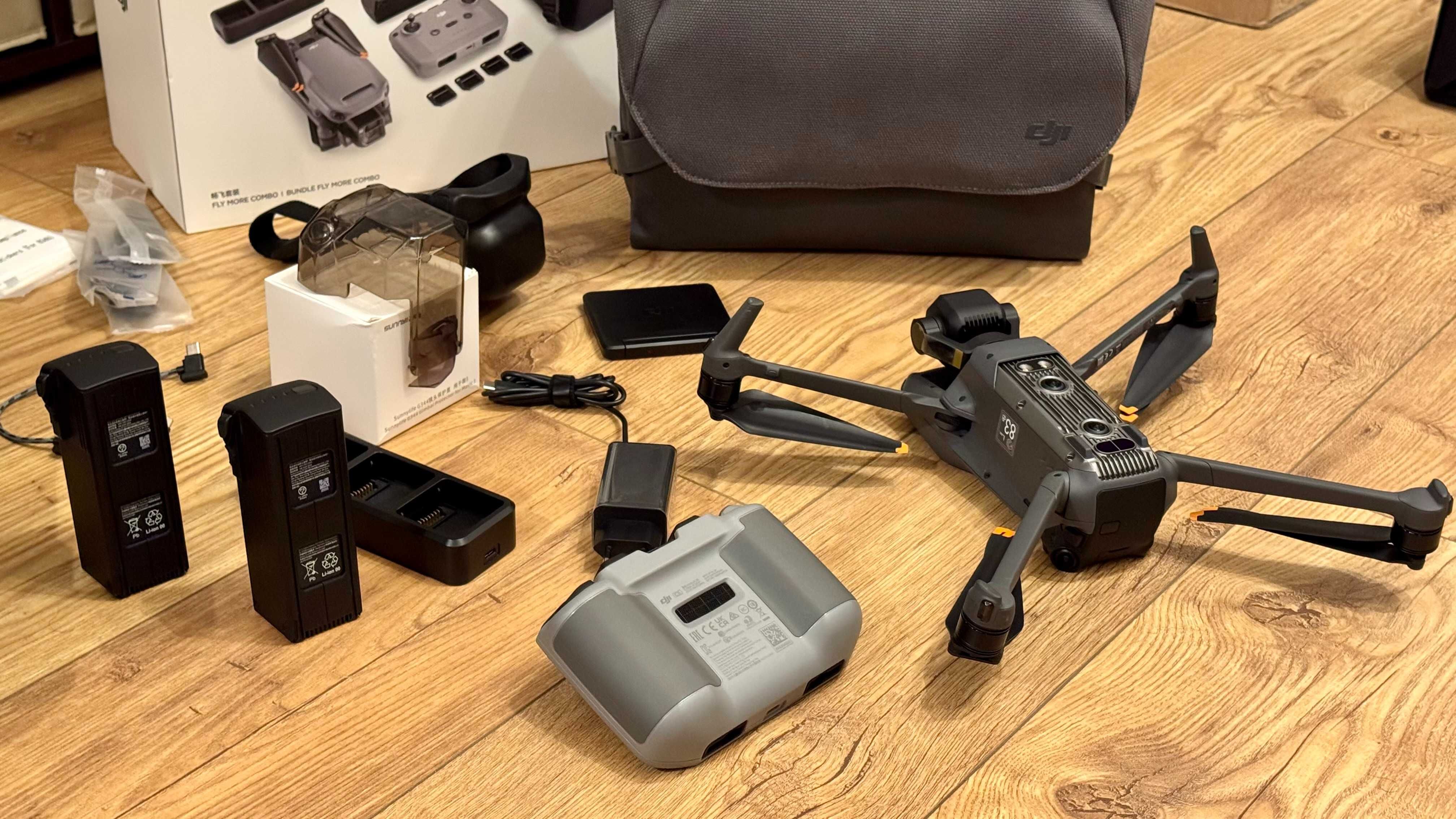 Dron DJI Mavic 3 Fly More Combo jak nowy, zestaw z walizką SunnyLife