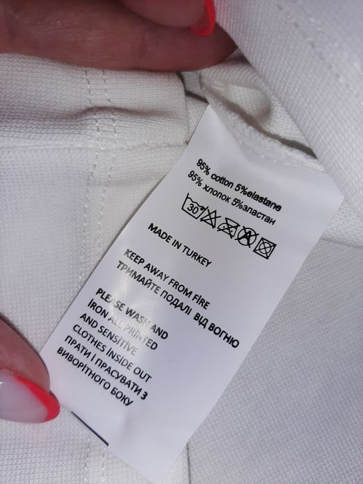 Гольф  в  школу белый