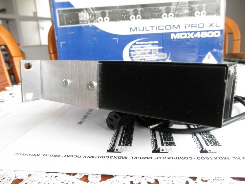 Behringer MDX4600 MULTICOM PRO-XL. ekspander/bramka/kompresor/limiter.