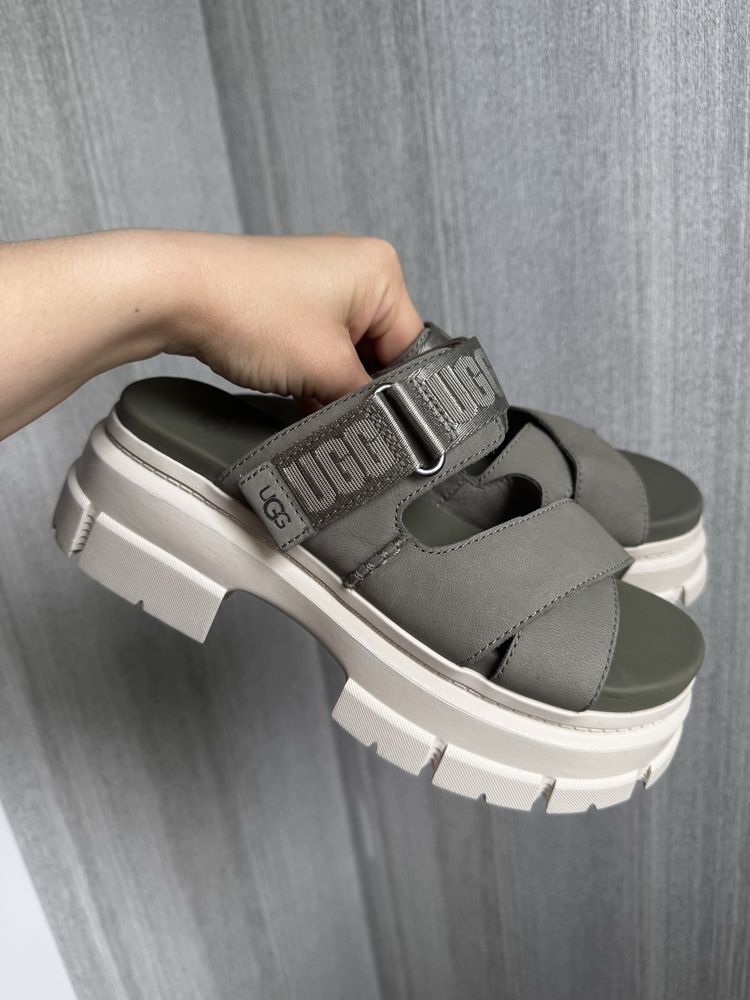 Босоніжки UGG 37 р