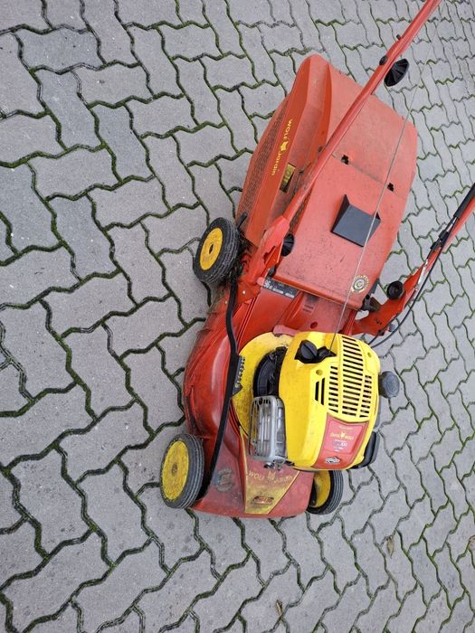 Maquina cortar relva a gasolina