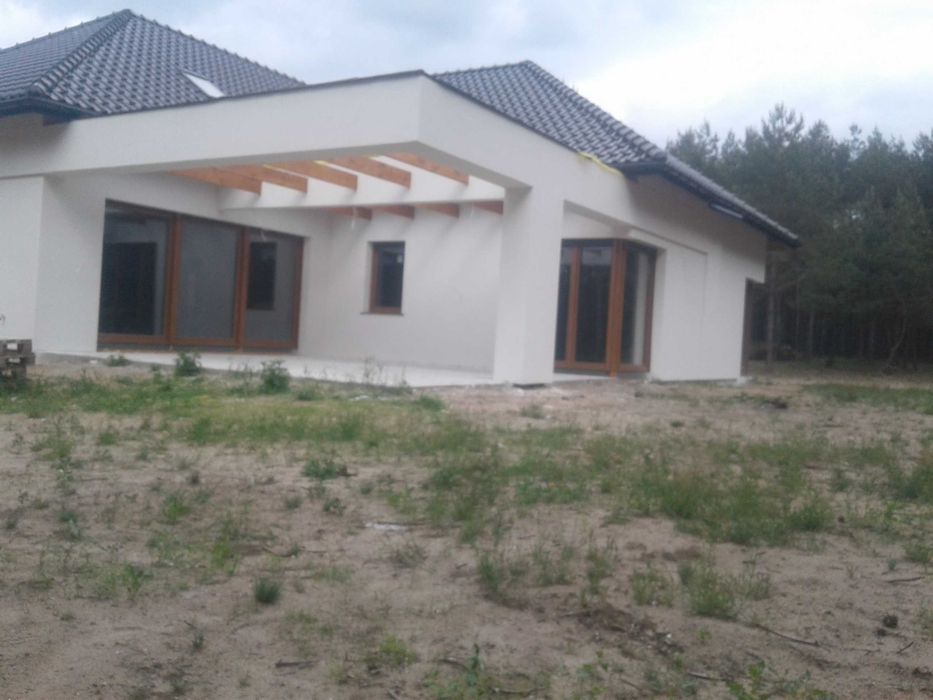 Budowa domów i budynków magazynowych