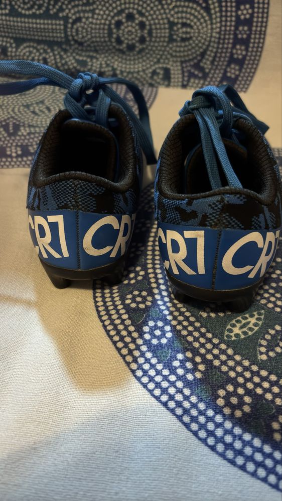 Chuteiras futebol CR7 criança