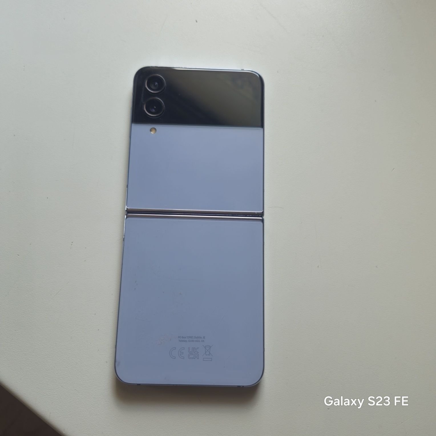 Samsung Galaxy Z Flip 4
